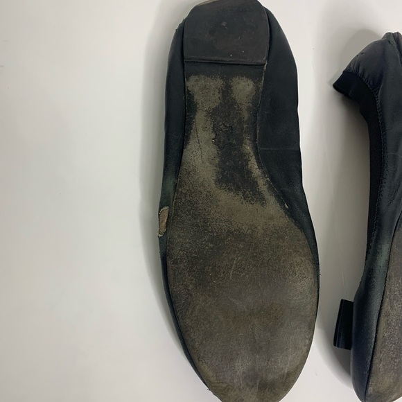 Tory Burch Black TLC Sedgewick Leather Flats W/ Gold Bow Detailing Size 9M - Picture 8 of 16